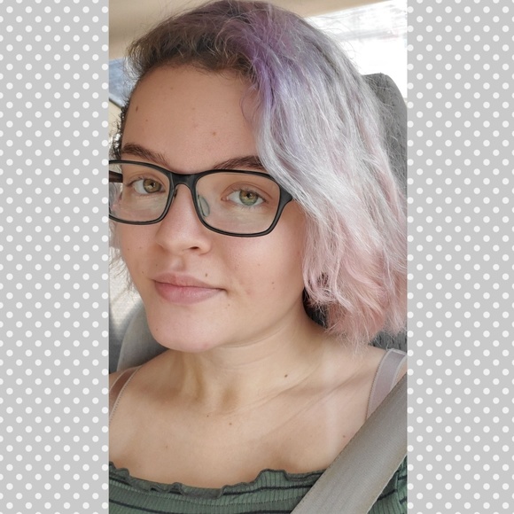 Meet your Posher, Analise - Picture 1 of 1